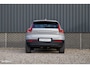 Volvo XC40 Recharge Plus 70 kWh | Zwenkbare trekhaak | Adaptieve cruise | Blis | 19 Inch | Full LED |