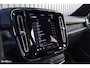 Volvo XC40 Recharge Plus 70 kWh | Zwenkbare trekhaak | Adaptieve cruise | Blis | 19 Inch | Full LED |