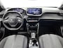 Peugeot 2008 SUV Allure Hybrid 145pk Automaat | Navigatie | Camera v+a | Climate Control | Adaptieve Cruise Control | Parkeersensoren v+a | Keyless | Dodehoeksensor | Draadloze Apple Carplay / Android Auto + telefoonlader | Digitaal instrumentenpaneel | DAB+ radio | Led koplampen | Donker getint glas | 17" lichtmetalen velgen |