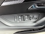 Peugeot 2008 SUV Allure Hybrid 145pk Automaat | Navigatie | Camera v+a | Climate Control | Adaptieve Cruise Control | Parkeersensoren v+a | Keyless | Dodehoeksensor | Draadloze Apple Carplay / Android Auto + telefoonlader | Digitaal instrumentenpaneel | DAB+ radio | Led koplampen | Donker getint glas | 17" lichtmetalen velgen |