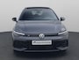 Volkswagen Golf 1.5eTSI/150PK R-Line DSG · Panoramadak · Camera + Parkeersensoren · Apple/Android Car Play · Garantie t/m 04-06-2030 of 100000km.