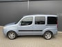 Fiat Doblò 1.4 Acapulco Airco - Parkeersensor achter - Zijschuifdeur links - Zijschuifdeur rechts - Licht metalen velgen 15 inch - Mistlampen voor - Elektrische ramen voor - Radio/cd speler - Extra getint glas achte - Centrale vergrendeling met afstandsbediening - Nieuw door ons geleverd