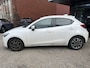 Mazda 2 1.5 Skyactiv-G GT-M // LED // DODEHOEK // HEAD-UP DISPLAY // KEYLESS // CAMERA+SENSOREN // NAVI //