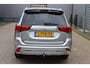 Mitsubishi Outlander 2.4 PHEV Pure O.a: Haak, PDC, Camera, Keyless, Carplay, DAB, Etc. All-in prijs!