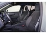 Volvo EX40 Extended Range Ultra 82 kWh - Panorama/schuifdak - IntelliSafe Assist & Surround - 360º Camera - Harman/Kardon audio - Verwarmde voorstoelen & stuur - Parkeersensoren voor & achter - Elektr. bedienb. voorstoelen met geheugen links - Warmtepomp - Extra getint glas - 19' LMV