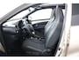 Toyota Aygo X 1.0 VVT-i MT Premium | Cabrio Dak | JBL Audio | Parkeersensoren | Stoelverwarming | Parkeercamera |