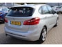 BMW 2-Serie Active Tourer 218i Executive Climate control, Cruise control, Navigatie, Elektrische ramen, Lichtmetalen wielen