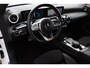 Mercedes-Benz A-klasse 180 Business Solution AMG Virtual Cockpit | Navigatie | Camera | Stoelverwarming | Apple Carplay