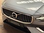 Volvo V60 2.0 T8 Twin Engine AWD Inscription 391Pk Automaat (PANORAMADAK, APPLE CARPLAY, HARMAN/KARDON, MEMORY SEATS, LEDER, STOELVERWARMING, CAMERA, ZWART HEMEL, NIEUWE APK, NIEUWSTAAT)