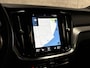 Volvo V60 2.0 T8 Twin Engine AWD Inscription 391Pk Automaat (PANORAMADAK, APPLE CARPLAY, HARMAN/KARDON, MEMORY SEATS, LEDER, STOELVERWARMING, CAMERA, ZWART HEMEL, NIEUWE APK, NIEUWSTAAT)