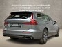 Volvo V60 2.0 T8 Twin Engine AWD Inscription 391Pk Automaat (PANORAMADAK, APPLE CARPLAY, HARMAN/KARDON, MEMORY SEATS, LEDER, STOELVERWARMING, CAMERA, ZWART HEMEL, NIEUWE APK, NIEUWSTAAT)