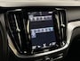 Volvo V60 2.0 T8 Twin Engine AWD Inscription 391Pk Automaat (PANORAMADAK, APPLE CARPLAY, HARMAN/KARDON, MEMORY SEATS, LEDER, STOELVERWARMING, CAMERA, ZWART HEMEL, NIEUWE APK, NIEUWSTAAT)