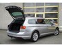 Volkswagen Passat Variant 1.5 TSI 150PK! Automaat Comfort Business 2020 Lmv 16" | Led V+A | Pdc | Keyless entry | Trekhaak | Elek. achterklep | Verwarmde voorruit | Achteruitrijcamera | App-Connect | Navi | Virtual cockpit | Climate control | Cruise control | Extra getint glas