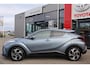 Toyota C-HR / C-HR+ 1.8 HYBRID STYLE STOELVERW. BLIND-SPOT NAVI AD-CRUISE HALFLEDER 18" LM-VELGEN