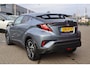 Toyota C-HR / C-HR+ 1.8 HYBRID STYLE STOELVERW. BLIND-SPOT NAVI AD-CRUISE HALFLEDER 18" LM-VELGEN