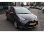 Toyota Yaris 1.5 HYBRID 5-DEURS NAVIGATIE CRUISE CLIMA AFN-TREKHAAK DEALERONDERHOUDEN