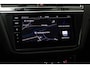 Volkswagen Tiguan 1.4 TSI eHybrid R-Line Business+ | WINTER PACK | PANORAMADAK | ACHTERBANKVERWARMING | HEAD UP | TREKHKAAK