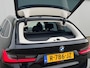 BMW 3-Serie 320i | High Executive | Panorama | Sfeerverl.| Camera