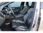 Volvo V60 2.0 T6 Plug-in hybrid AWD Plus Dark | Harman Kardon | Trekhaak | BLIS | Bright Dusk |