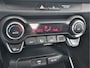 Kia Stonic 1.0 T-GDi MHEV DynamicLine DCT Automaat 5.848km! | Camera | Cruise Control | Apple Carplay & Android Auto | Tot 10Jr. Kia-Garntie