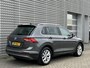 Volkswagen Tiguan 1.5 TSI ACT Highline / Digitaal dashboard / Pano / Navigatie / App connect / Camera / Parkeersensoren V+A /