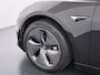Tesla Model 3 SR+ 325PK LFP-Accu SOH 95% AutoPilot Leer Pano-Dak Adaptive Cruise Camera's Elektr.-Stuur+Stoelen+Spiegels+Geheugen+Easy-Entry+Verwarmde stoelen Park assistent Pdc WIFI Ecc Lane-Assist Speed-Assist Ecc Navi Led DAB Voorverwarmen interieur via App Keyless One-Pedal-Drive 1e Eigenaar Origineel Nederlandse Auto Fabrieksgarantie op Accu en motor tot 8-12-2028