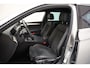 Volkswagen Passat Variant 1.5 TSI R Line Business+ Aut. [ LED Virtual Stoelverwarming Trekhaak ]