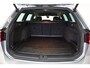 Volkswagen Passat Variant 1.5 TSI R Line Business+ Aut. [ LED Virtual Stoelverwarming Trekhaak ]