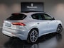 Maserati Grecale 2.0 MHEV Modena 330pk | 2 jaar garantie | Climate Pack | Tech Pack | Dubbel glas | Luchtvering | Matrix LED | 21"