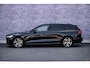 Volvo V60 2.0 T6 Recharge AWD R-Design | Trekhaak | Panoramadak | Donker Glas | Parkeersensoren Voor en Achter | Parkeercamera | LED koplampen |
