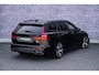 Volvo V60 2.0 T6 Recharge AWD R-Design | Trekhaak | Panoramadak | Donker Glas | Parkeersensoren Voor en Achter | Parkeercamera | LED koplampen |