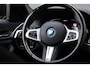 BMW 5-Serie Touring 530e M-Sport LCI | Carbonschwarz | 20 Inch | Laser Light | Live Cockpit Prof. | Leer | Stoelverwarming | Apple Carplay / Android Auto