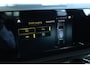 Mercedes-Benz A-klasse 250 e AMG Line | Nightpakket | Stoelverwarming | Burmester | Navigatie | Carplay | PDC |