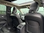 Volvo XC60 2.0 T8 Plug-in hybrid AWD Ultimate Dark 455pk luchtvering / Massage Stoelen / Trekhaak