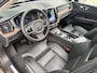 Volvo XC60 2.0 T8 Plug-in hybrid AWD Ultimate Dark 455pk luchtvering / Massage Stoelen / Trekhaak