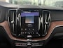 Volvo XC60 2.0 T8 Plug-in hybrid AWD Ultimate Dark 455pk luchtvering / Massage Stoelen / Trekhaak