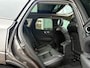 Volvo XC60 2.0 T8 Plug-in hybrid AWD Ultimate Dark 455pk luchtvering / Massage Stoelen / Trekhaak