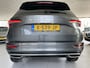 Skoda Karoq 1.5 TSI ACT Business Edition Plus Schuif/kanteldak - Achteruitrijcamera - Elektrische trekhaak stuurverwarming- Stoelverwarming - Parkeersensoren - Airco - Apple carplay - Navigatiesysteem - Achterspoiler - Stuur multifunctio Licht metalen velgen 17 inch - Bluetooth - Cruise control - Dakrails - Extra getint glas - Keyless entry/start - Led verlichting - Start/stop systeem - Elektrische ramen - Led verlichting