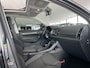 Skoda Karoq 1.5 TSI ACT Business Edition Plus Schuif/kanteldak - Achteruitrijcamera - Elektrische trekhaak stuurverwarming- Stoelverwarming - Parkeersensoren - Airco - Apple carplay - Navigatiesysteem - Achterspoiler - Stuur multifunctio Licht metalen velgen 17 inch - Bluetooth - Cruise control - Dakrails - Extra getint glas - Keyless entry/start - Led verlichting - Start/stop systeem - Elektrische ramen - Led verlichting