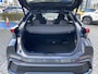 Toyota C-HR / C-HR+ 1.8 HYBRID 140 FIRST-EDITION STOEL/STUURVERW PARK-SENSOREN ELEK-ACHTERKLEP BLIND-SPOT AD-CRUISE APPLE/ANDROID DRAADLOOS-LADEN LM-VELGEN DAB+ CAMERA