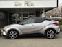 Toyota C-HR / C-HR+ 1.8 Hybrid Bi-Tone Plus | Leder, Navi, Camera, Cruise, Stoel+Stuurverw., Climate | Dealeronderhouden |