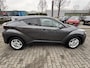 Toyota C-HR / C-HR+ 1.8 HYBRID DYNAMIC STOELVERW APPLE/ANDROID BSM CAMERA NAVI AD-CRUISE KEYLESS ALL-SEASON