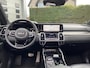 Kia Sorento 1.6 T-GDI Plug-in Hybrid 4WD ExecutiveLine 6P Climate control | Luxe lederen bekleding | Stoelverwarming/ventilatie | Schuif/kanteldak | Parkeercamera | Ledverlichting | Navigatie |