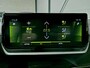 Peugeot 2008 1.2 PureTech GT Pack 131PK + Panorama|Trekhaak|3D digital cockpit|LED|Adaptive cruise|Navi|Apple|Android|Camera|17"LM