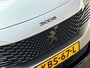 Peugeot 3008 1.6 HYbrid 225 GT 225Pk Automaat (PANORAMADAK, LEDER/ALCANTARA, ADAPTIVE CRUISE, STOELVERWARMING, FOCAL AUDIO, APPLE CARPLAY, KEYLESS, NIEUWSTAAT)