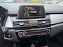 BMW 2-Serie Active Tourer 218i Luxury Automaat,16inch,Schuifdak,Clima,Navi,Cruise,Trekhaak Hoge Zit Dealer onderhouden 140pk