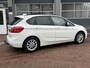 BMW 2-Serie Active Tourer 218i Luxury Automaat,16inch,Schuifdak,Clima,Navi,Cruise,Trekhaak Hoge Zit Dealer onderhouden 140pk