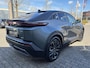 Toyota C-HR / C-HR+ EXECUTIVE AWD 77 KWH NIEUW & DIRECT LEVERBAAR!!! PANO-DAK BLIND-SPOT PARK-SENSOREN 360° CAMERA STOEL/STUURVERW WARMTEPOMP EL-ACHTERKLEP
