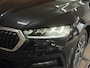 Skoda Octavia Combi 1.0 e-TSI Ambition | Pano | Massage | Camera | Winterpakket | Carplay | Trekhaak