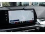 BMW iX1 EDrive 20 M Sport Live Cockpit I Mineralweiss Metallic I Head Up I Led I CarPlay I 360 Camera I M-Sportremmen rood I BTW